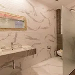 Diplomat Plaza & فندق 4*
