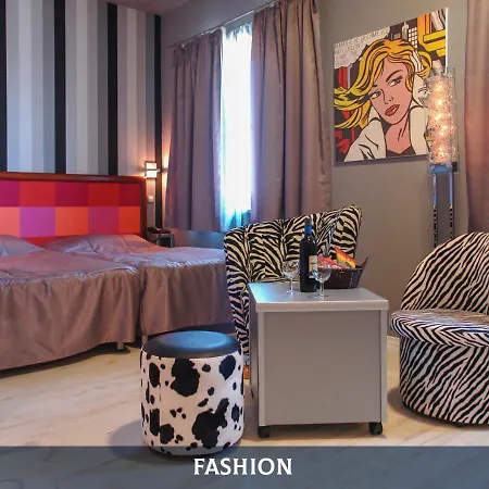 Hotel Diplomat Plaza & 4*