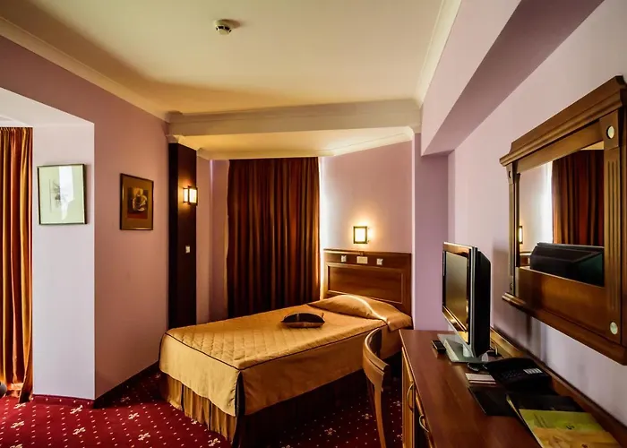 Diplomat Plaza Hotel&resort 4*