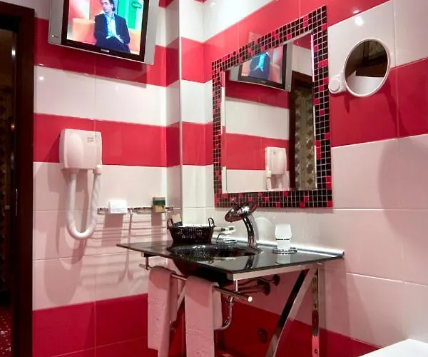 Diplomat Plaza Hotel&resort